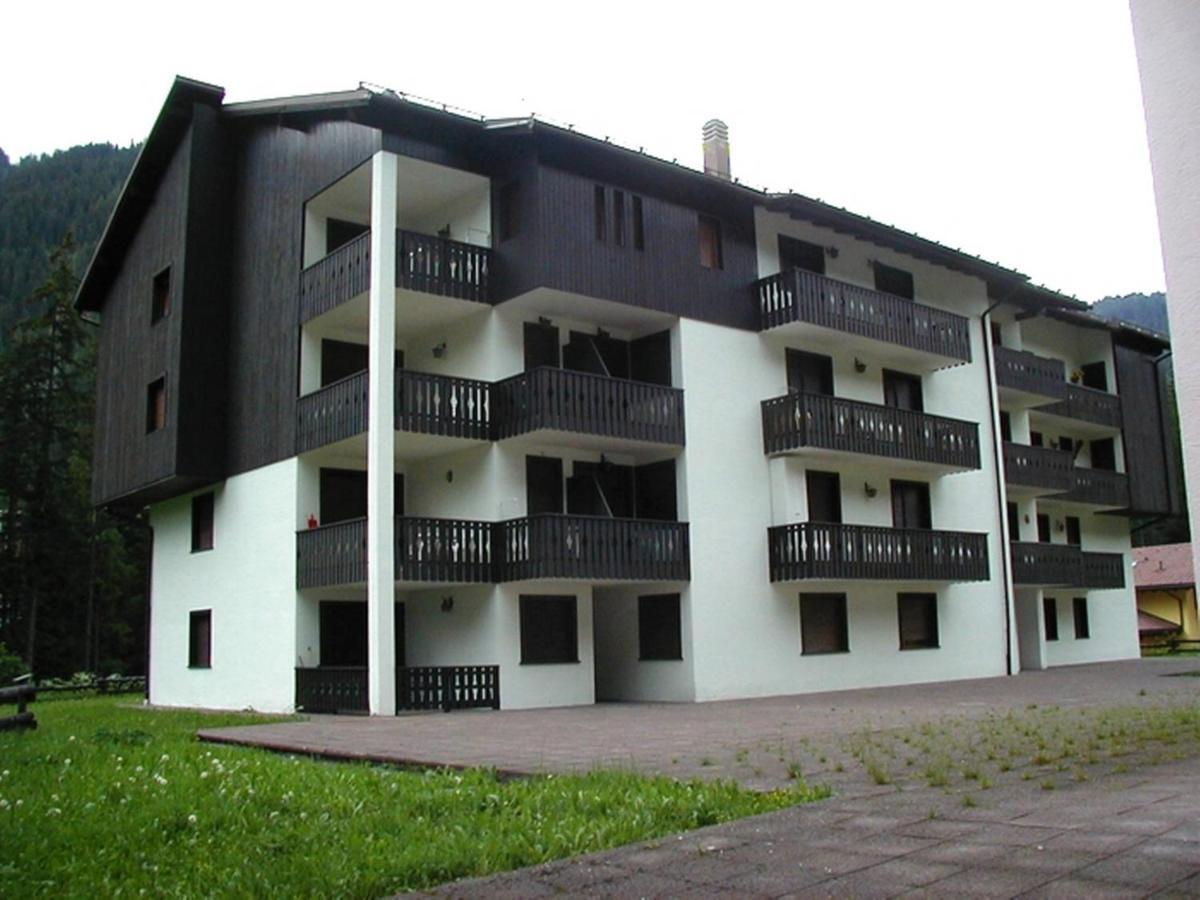 Des Alpes 3 Apartment Canazei Exterior photo